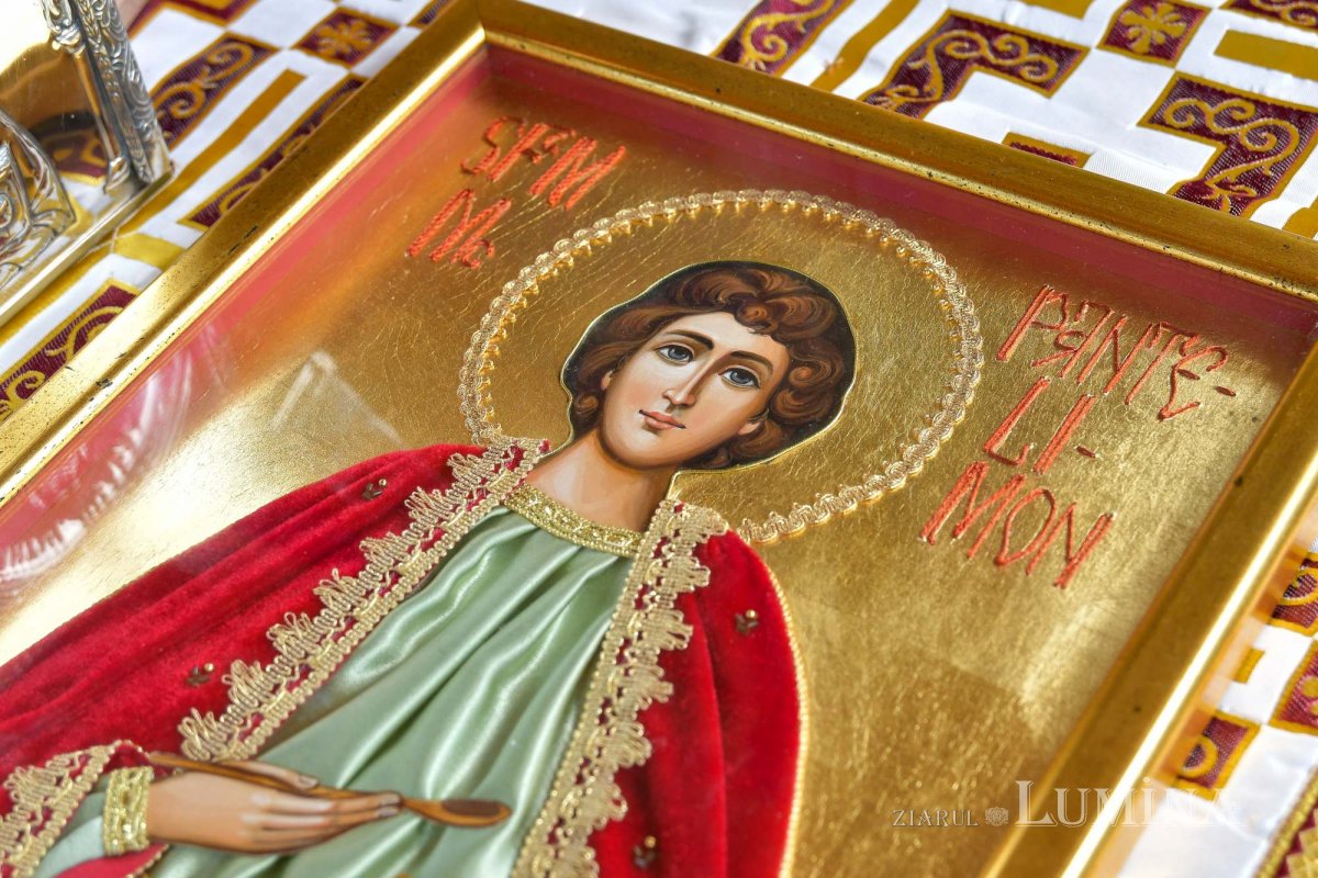 Prinos adus Tămăduitorului Pantelimon în orașul său din Ilfov 221698