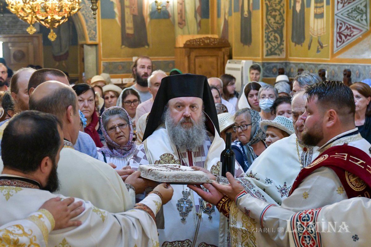 Prinos adus Tămăduitorului Pantelimon în orașul său din Ilfov 221711