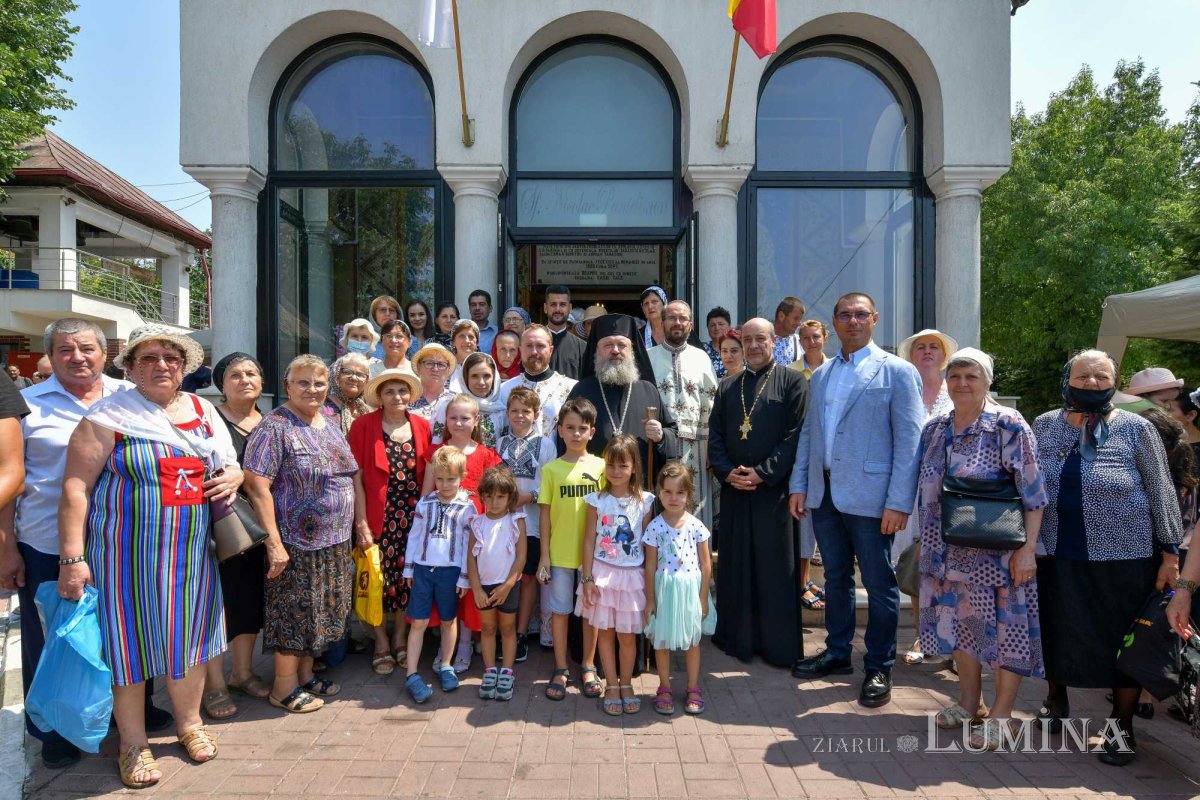 Prinos adus Tămăduitorului Pantelimon în orașul său din Ilfov 221715