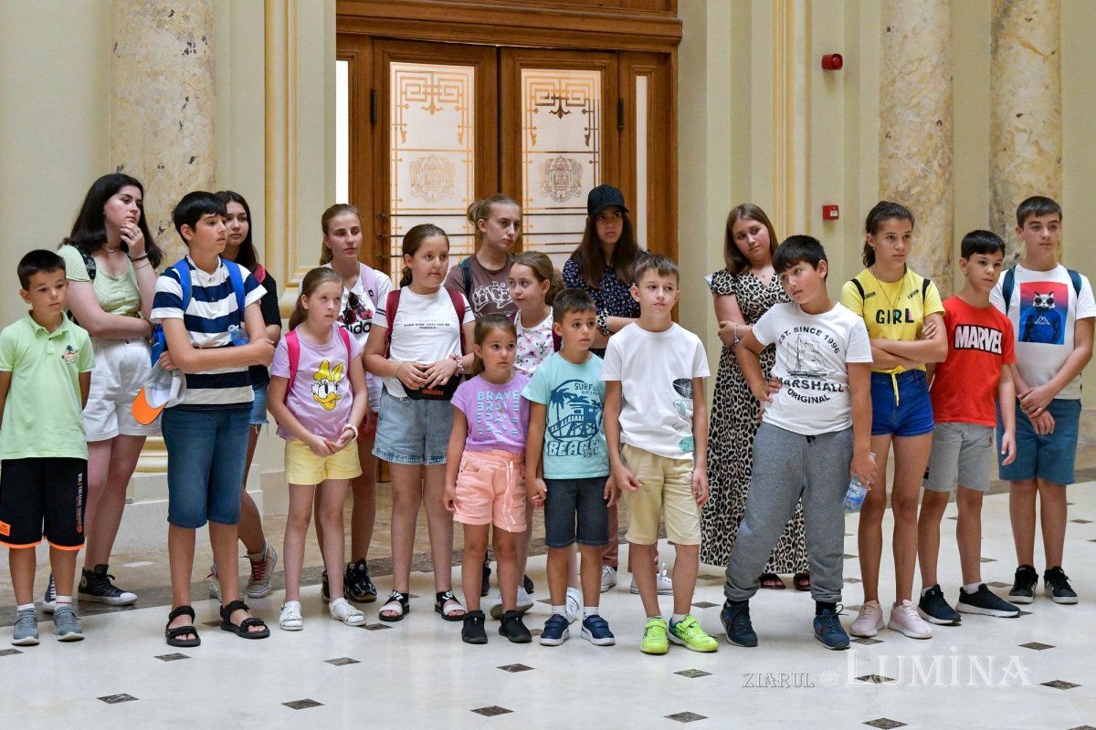 Copii din Prahova în vizită pe Dealul Patriarhiei 222416