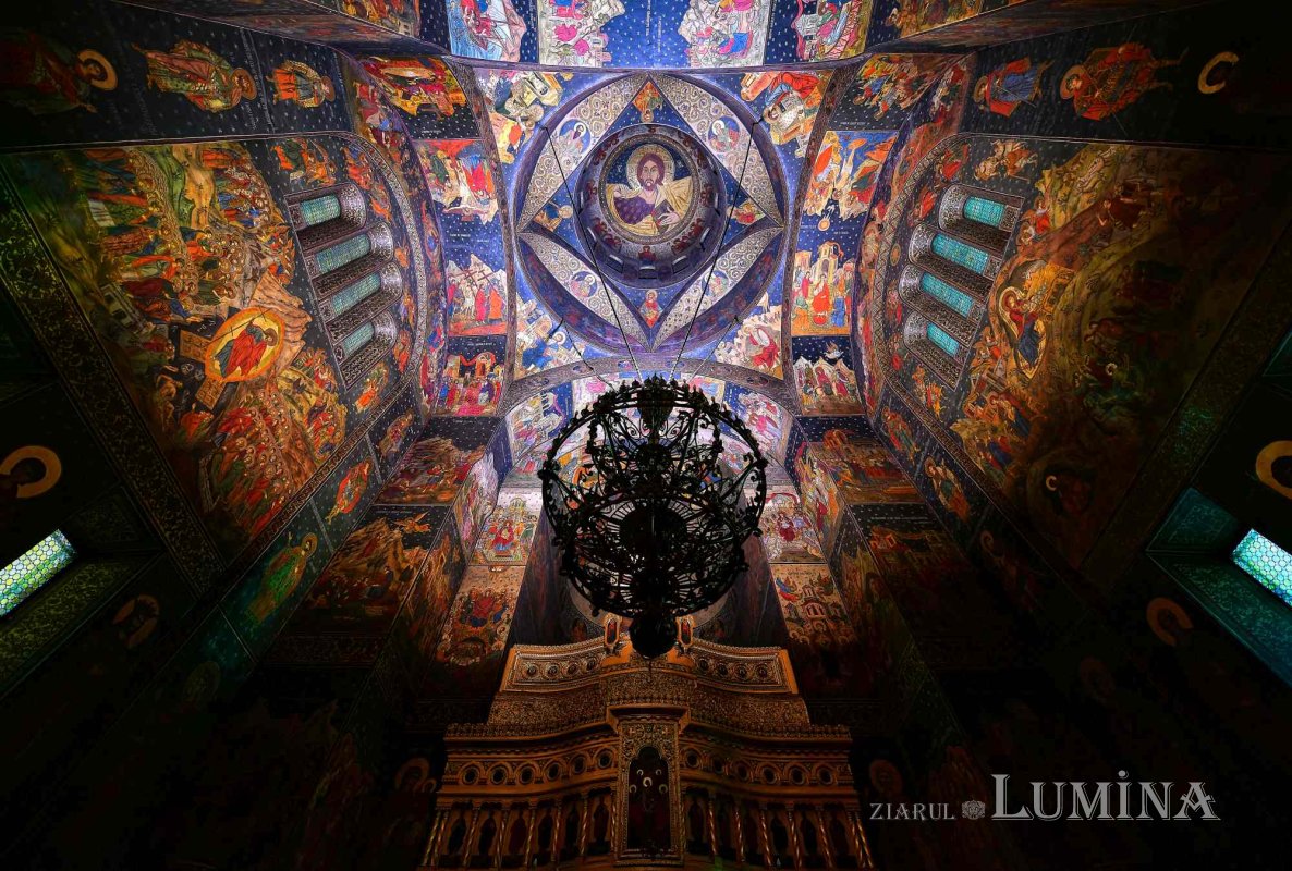 Fotografii artistice ale Publicațiilor Lumina 222477