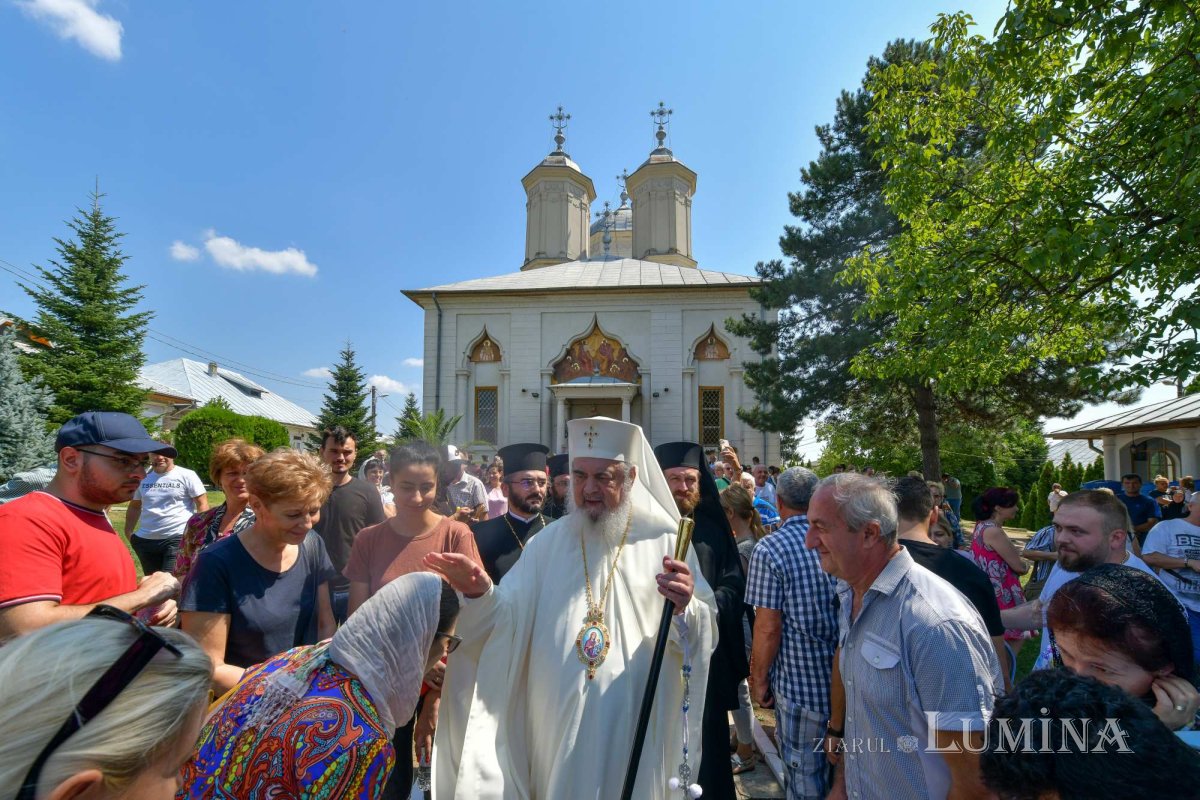 „Prin binecuvântare, darurile devin bucurie pentru mulți” 222802