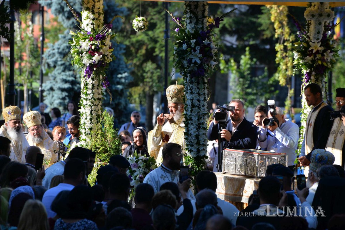 Sărbătoare și comuniune a tinerilor misionari în cetatea Târgoviștei 223224