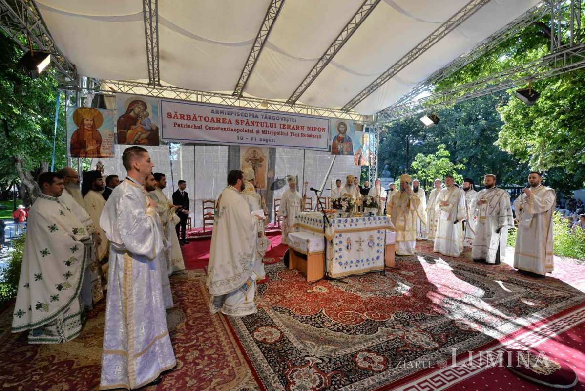 Sărbătoare și comuniune a tinerilor misionari în cetatea Târgoviștei 223235