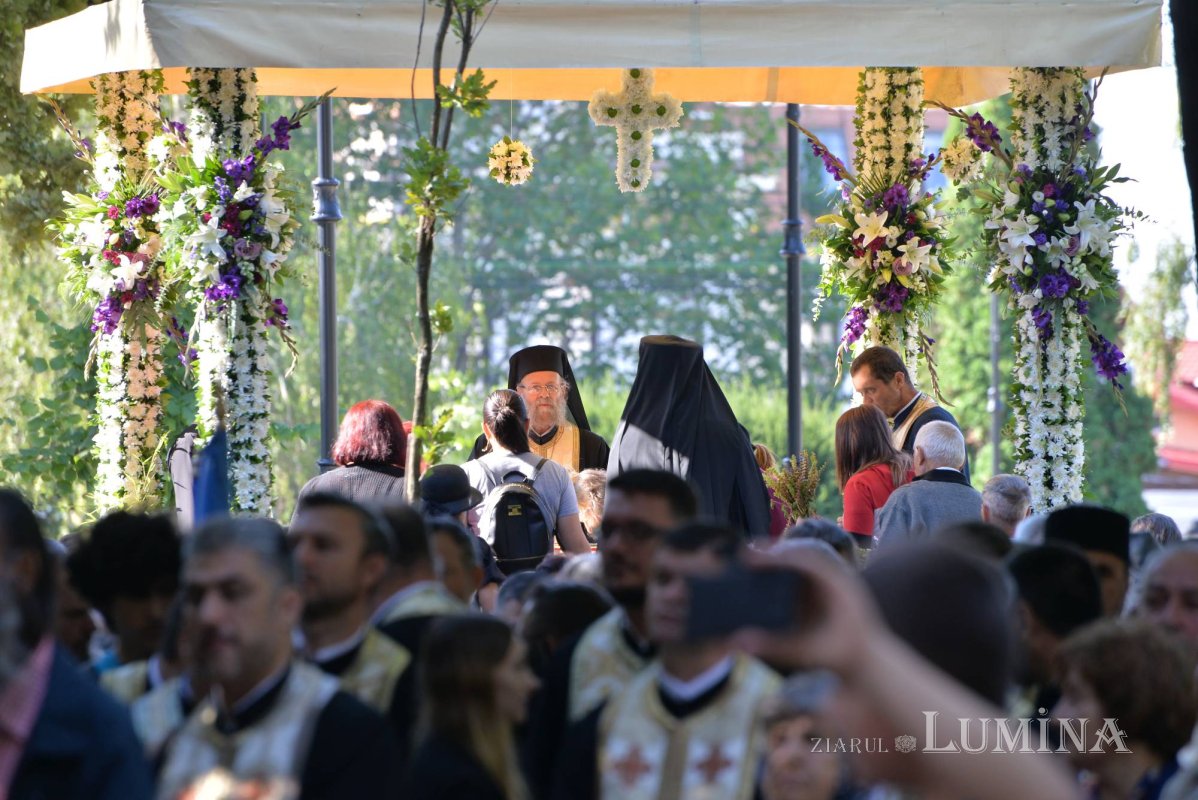 Sărbătoare și comuniune a tinerilor misionari în cetatea Târgoviștei 223237