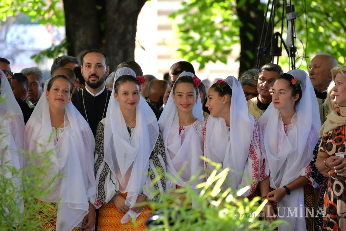 Sărbătoare și comuniune a tinerilor misionari în cetatea Târgoviștei 223238