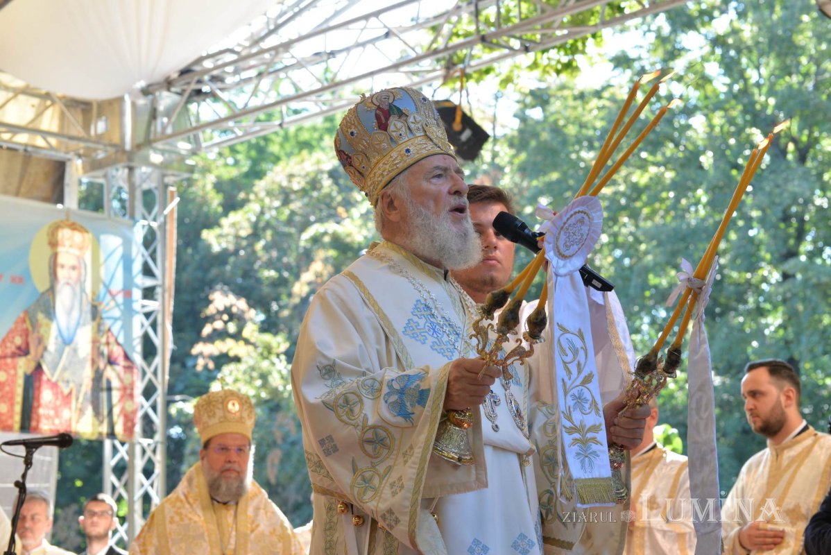 Sărbătoare și comuniune a tinerilor misionari în cetatea Târgoviștei 223242