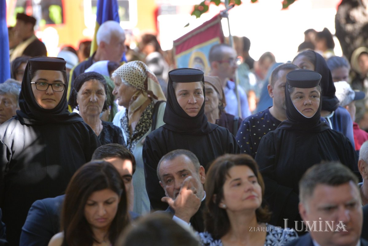 Sărbătoare și comuniune a tinerilor misionari în cetatea Târgoviștei 223243