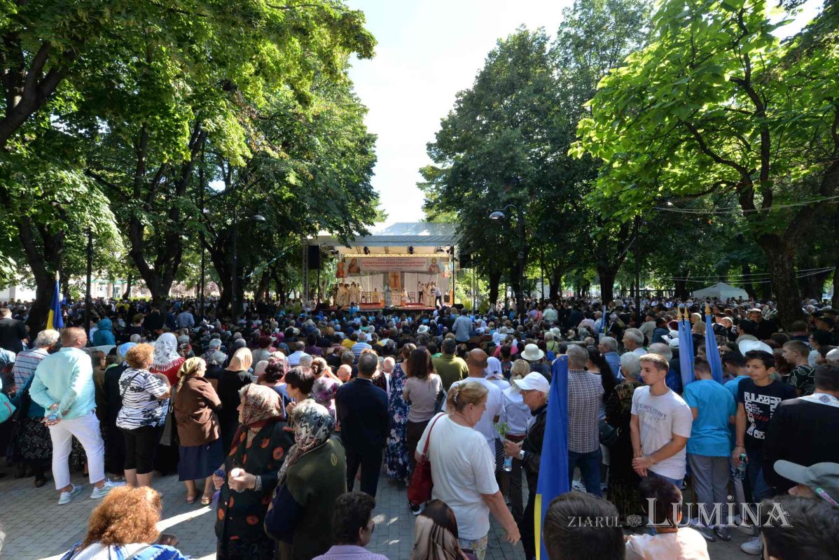 Sărbătoare și comuniune a tinerilor misionari în cetatea Târgoviștei 223250