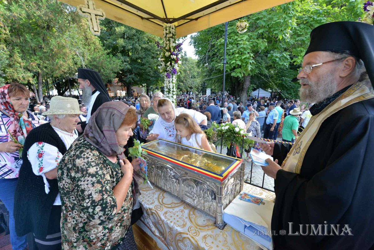 Sărbătoare și comuniune a tinerilor misionari în cetatea Târgoviștei 223251