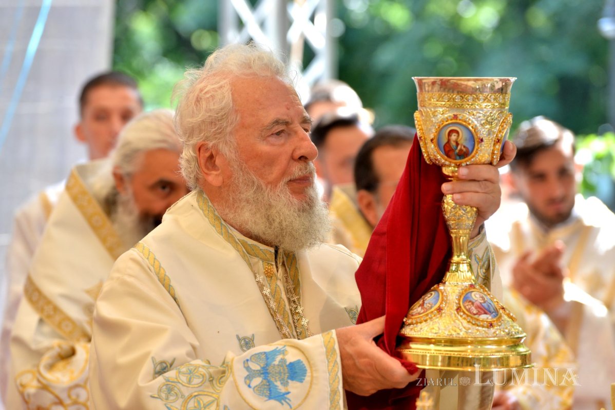 Sărbătoare și comuniune a tinerilor misionari în cetatea Târgoviștei 223255