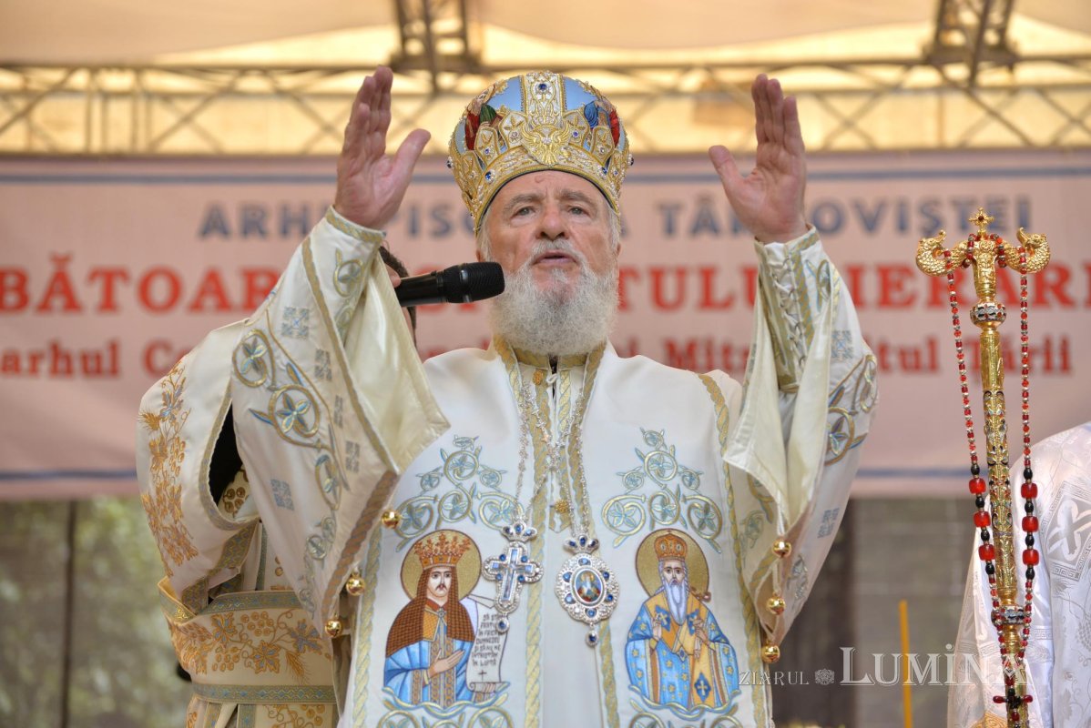 Sărbătoare și comuniune a tinerilor misionari în cetatea Târgoviștei 223256