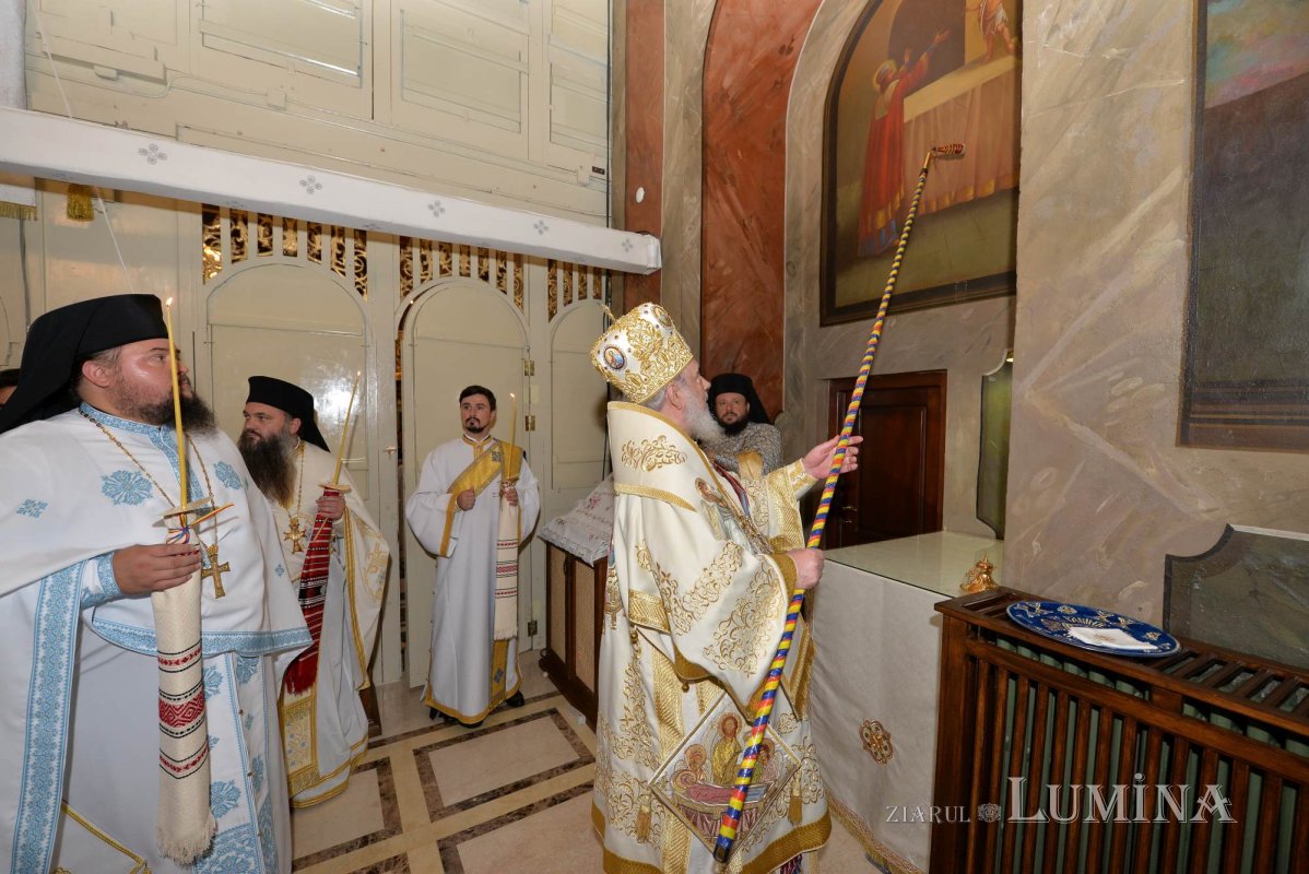 Biserica mare a Mănăstirii Ghighiu a fost resfințită 223482