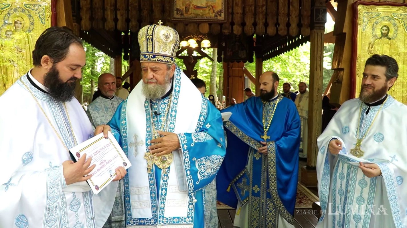 Hramul Mănăstirii „Brâncoveanu” de la Sâmbăta de Sus 223527