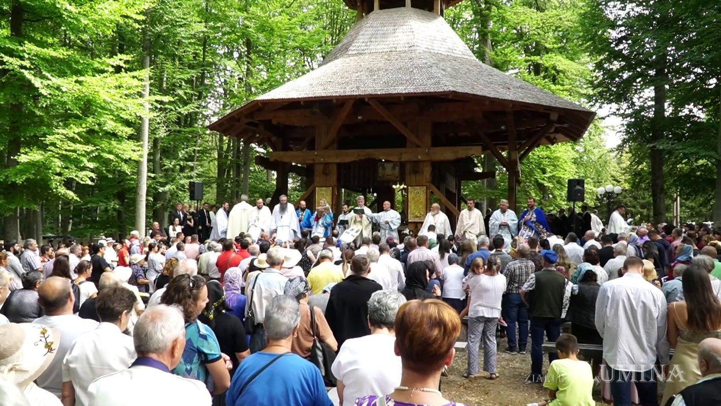 Hramul Mănăstirii „Brâncoveanu” de la Sâmbăta de Sus 223529