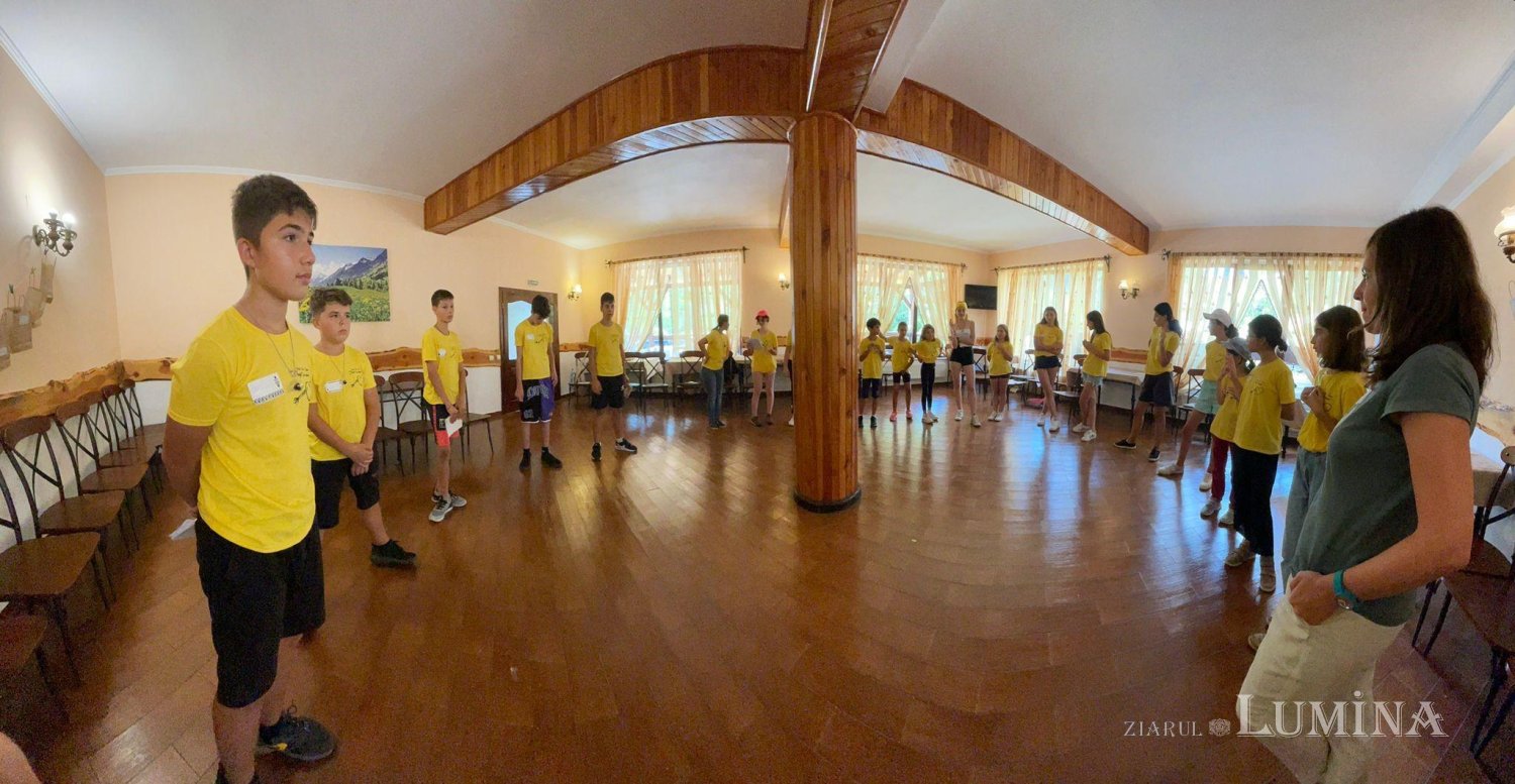 Ateliere de teatru şi activităţi cu tinerii la Moieciu de Sus, judeţul Braşov 224004