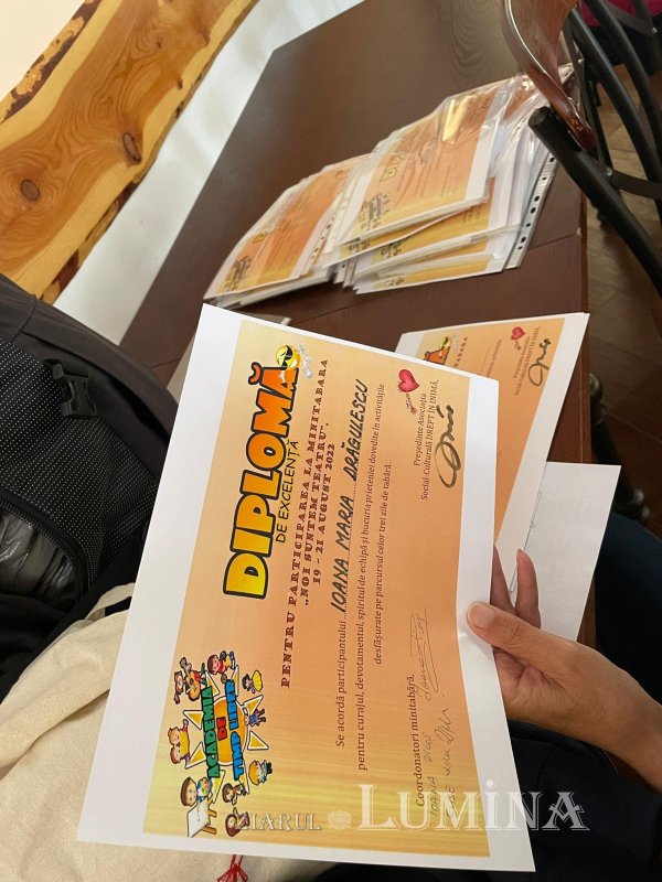 Ateliere de teatru şi activităţi cu tinerii la Moieciu de Sus, judeţul Braşov 224007