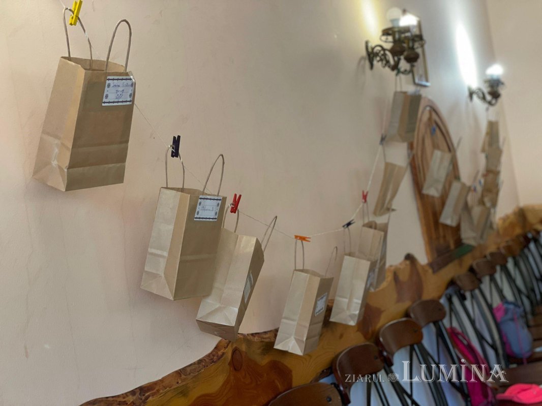 Ateliere de teatru şi activităţi cu tinerii la Moieciu de Sus, judeţul Braşov 224008