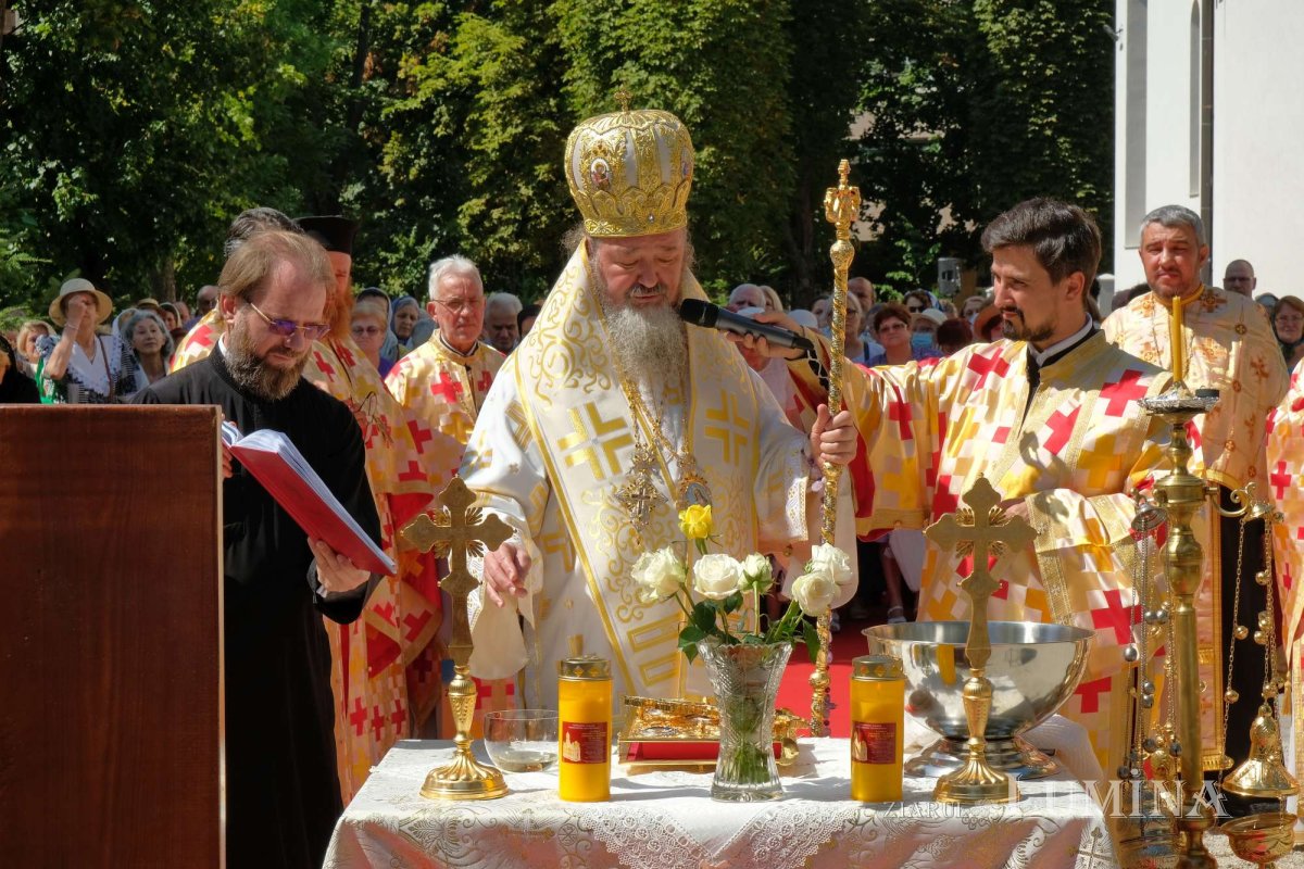 Piatra de temelie a capelei parohiei bucureștene „Sfântul Mercurie” 224363