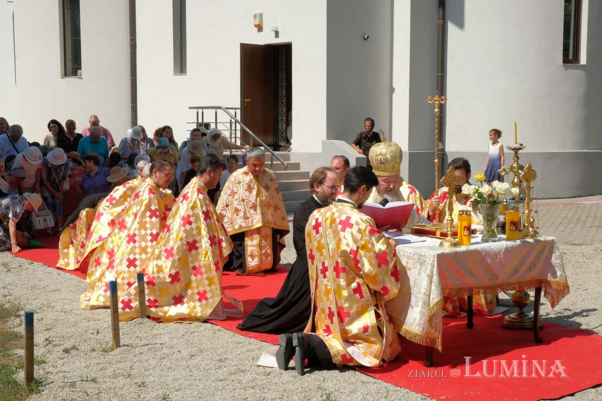 Piatra de temelie a capelei parohiei bucureștene „Sfântul Mercurie” 224376