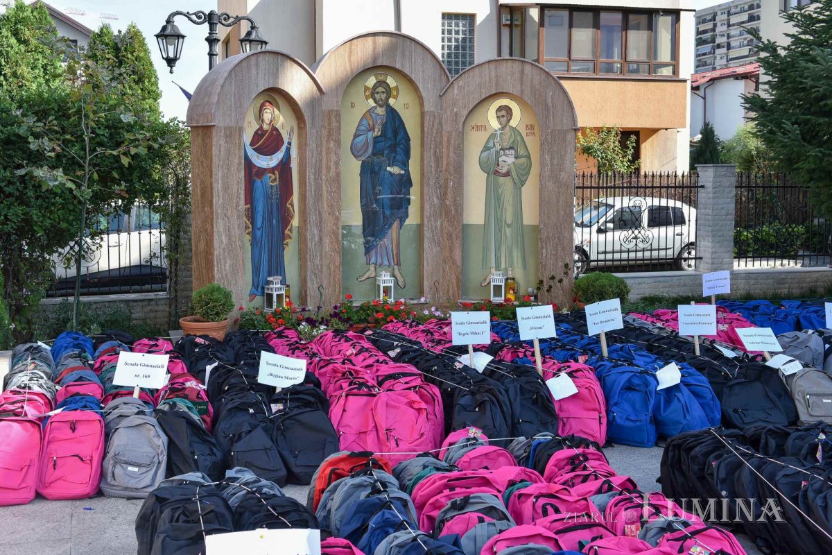 4.000 de ghiozdane oferite de Protoieria Sector 6 Capitală 224442