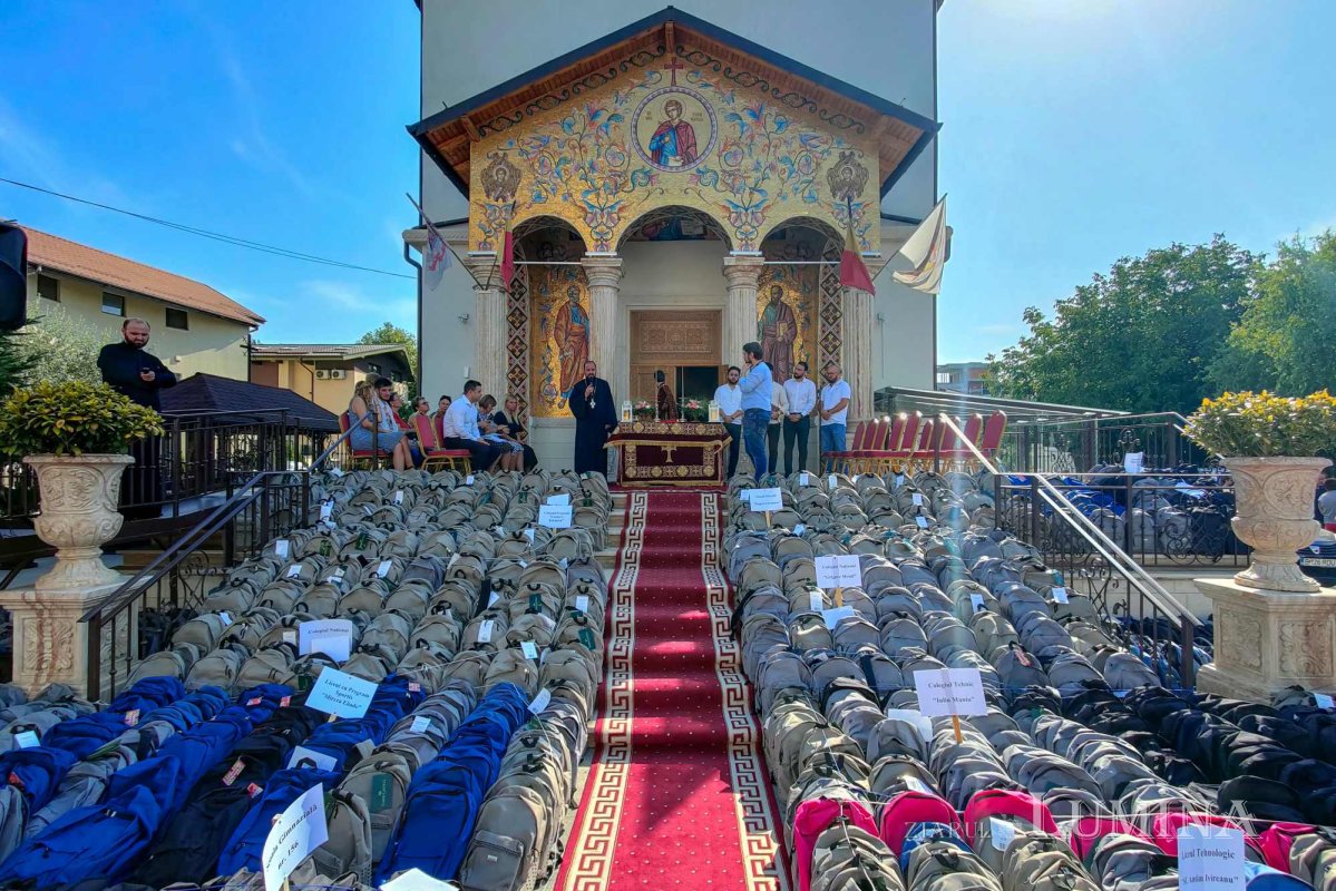 4.000 de ghiozdane oferite de Protoieria Sector 6 Capitală 224453