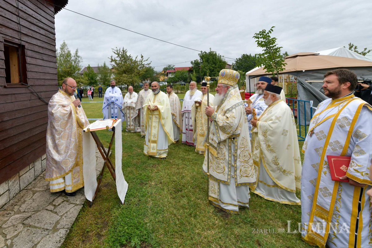 O nouă biserică a fost sfințită în orașul prahovean Mizil 225221