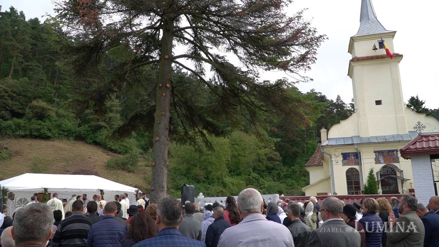 Sărbătoare în comunitatea parohială din Teliu, judeţul Braşov 225049