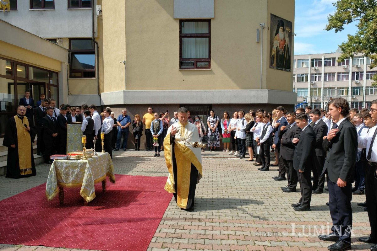 Rugăciune la început de an şcolar pentru elevii Seminarului Teologic din Capitală 225161