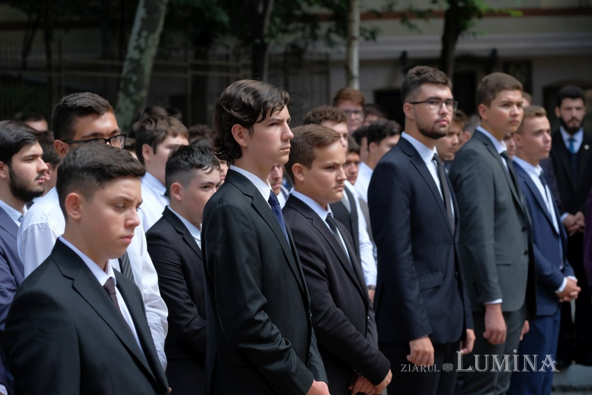 Rugăciune la început de an şcolar pentru elevii Seminarului Teologic din Capitală 225172
