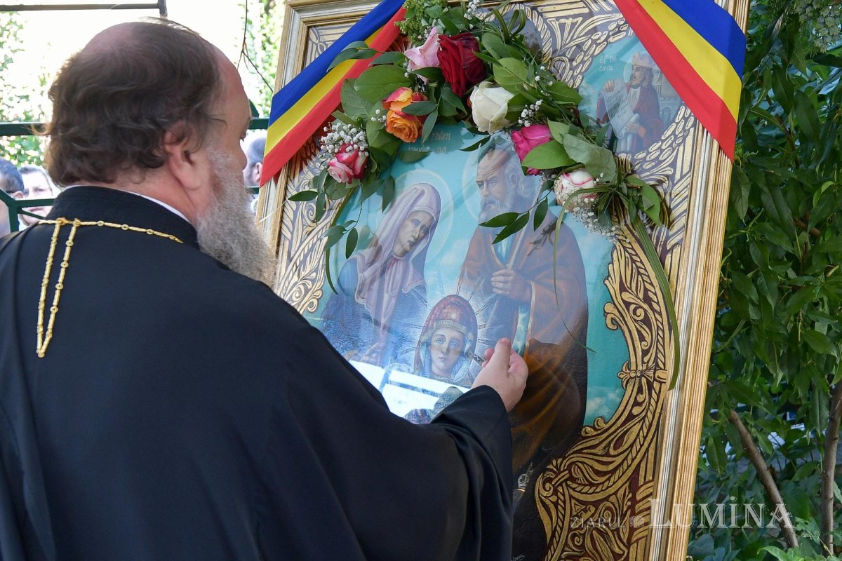 Sfinții Părinți Ioachim și Ana, cinstiți în lăcașul bucureștean închinat lor 225708