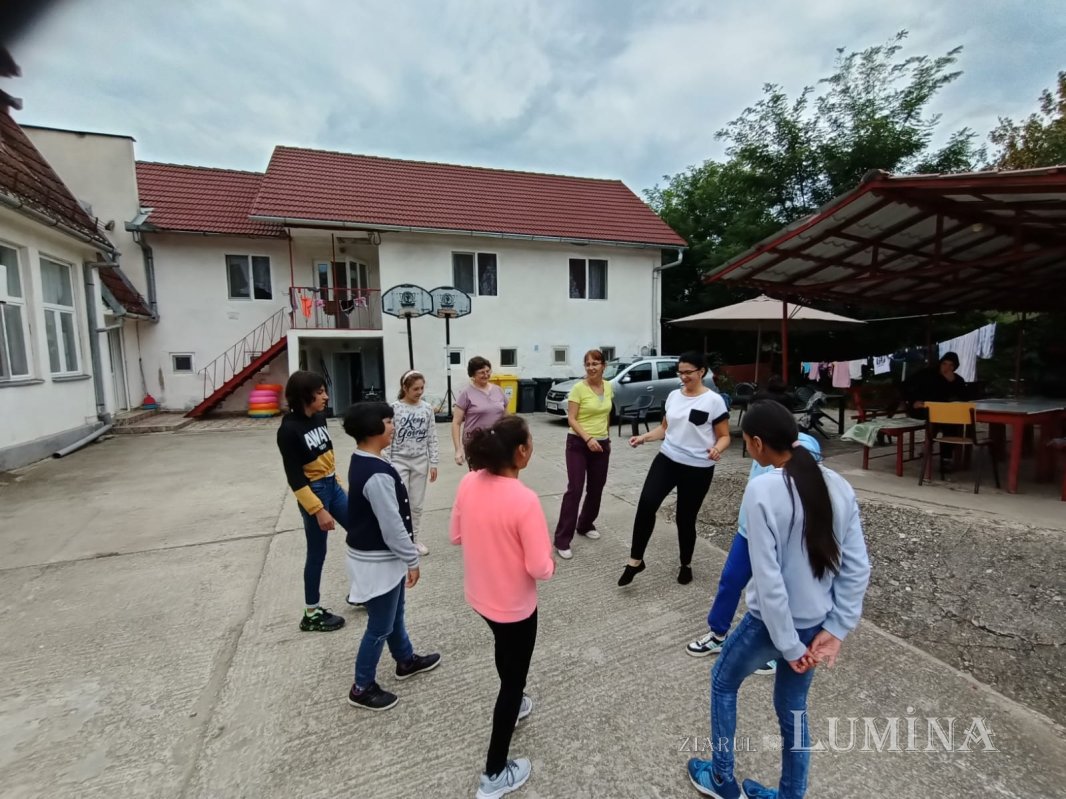 Activităţi socio‑educative în Arhiepiscopia Sibiului 225856