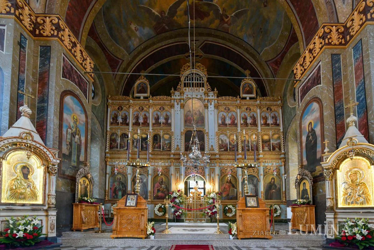 Patriarhul României a resfințit biserica istorică „Sfânta Vineri” din Ploiești 225902