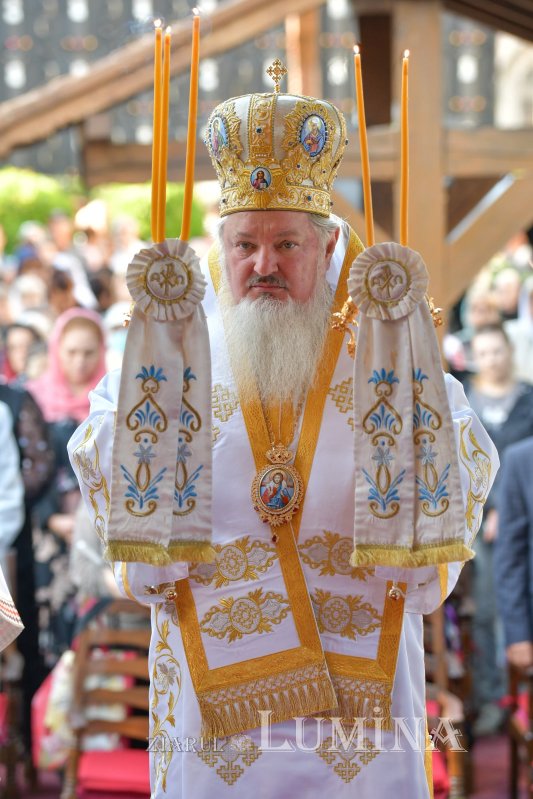 Patriarhul României a resfințit biserica istorică „Sfânta Vineri” din Ploiești 225912