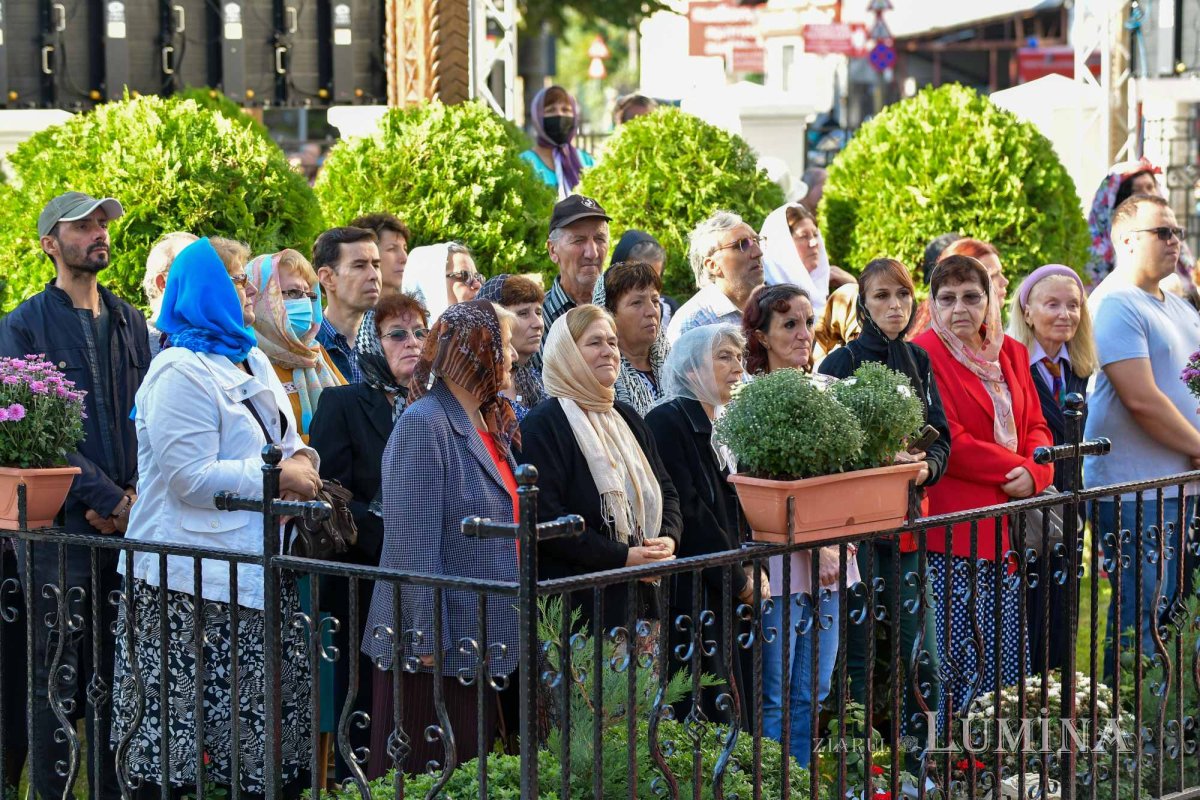 Patriarhul României a resfințit biserica istorică „Sfânta Vineri” din Ploiești 225926