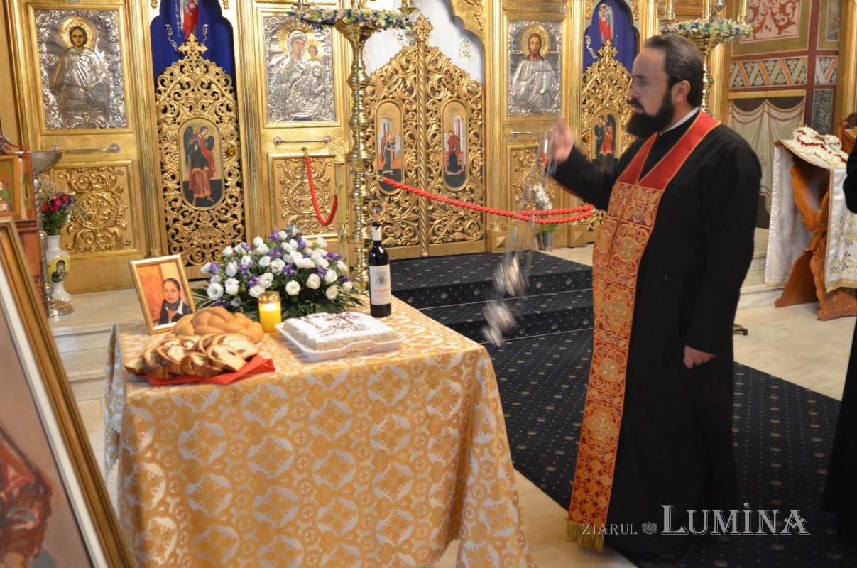 Artist plastic comemorat în Parohia Cotroceni-Răzoare din București 226589