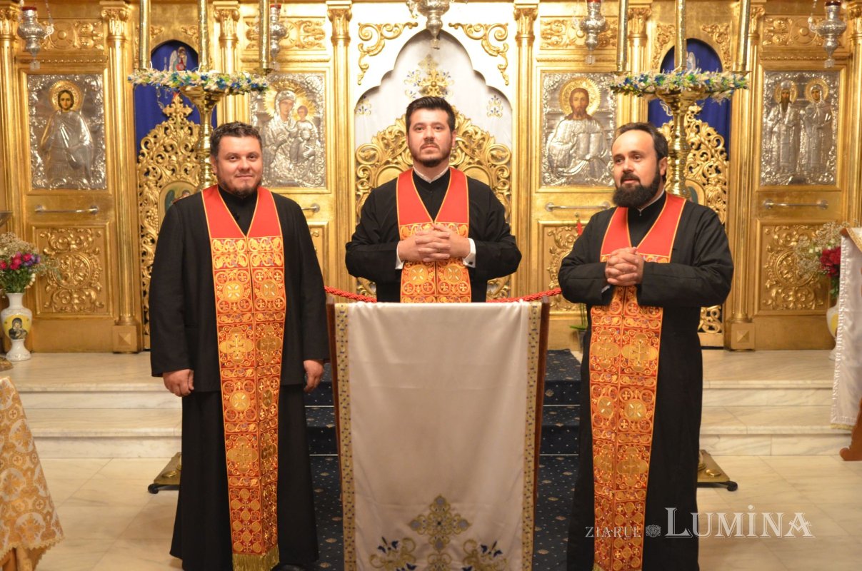 Artist plastic comemorat în Parohia Cotroceni-Răzoare din București 226601