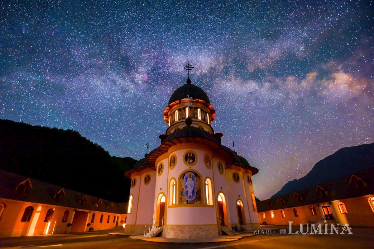 Fotografii artistice ale Publicațiilor Lumina 226606