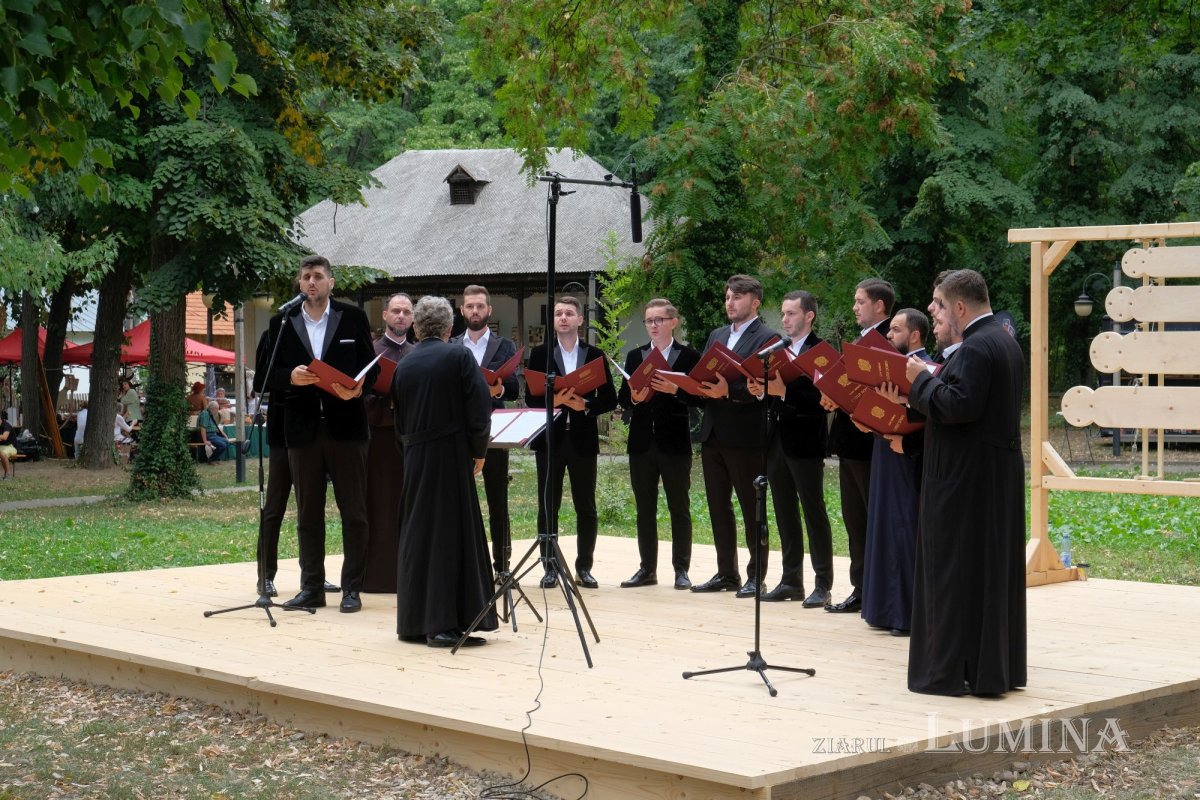 Procesiune cu moaștele Sfântului Eustație la Muzeul Național al Satului 226678