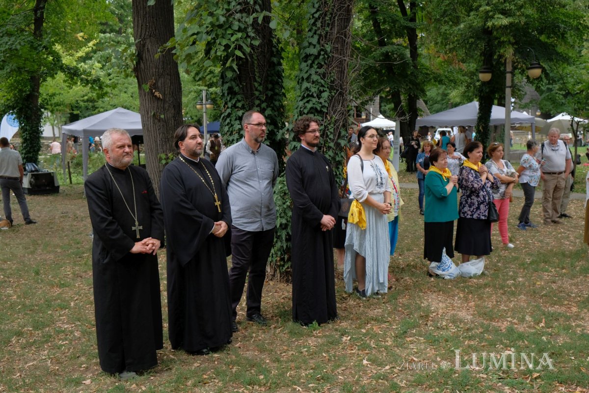 Procesiune cu moaștele Sfântului Eustație la Muzeul Național al Satului 226681