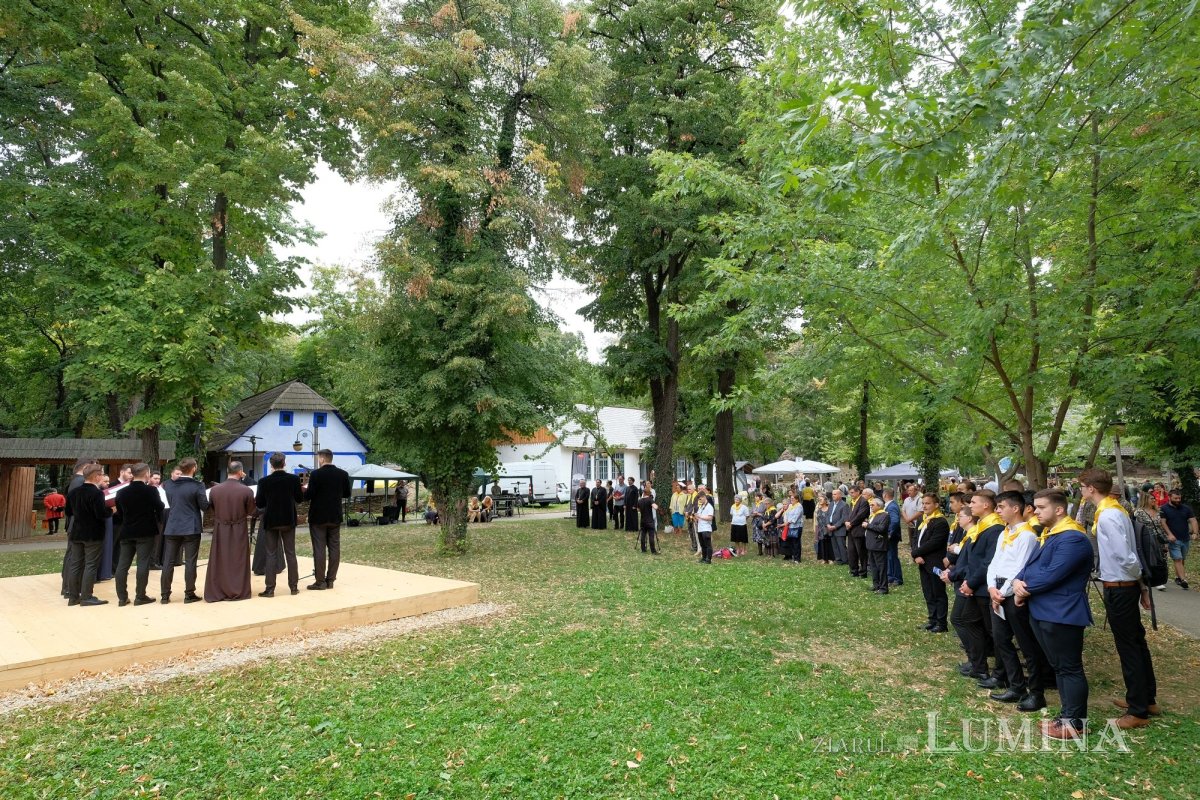 Procesiune cu moaștele Sfântului Eustație la Muzeul Național al Satului 226687