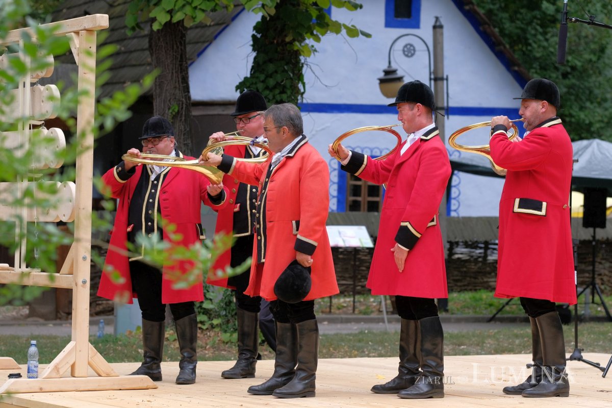 Procesiune cu moaștele Sfântului Eustație la Muzeul Național al Satului 226700
