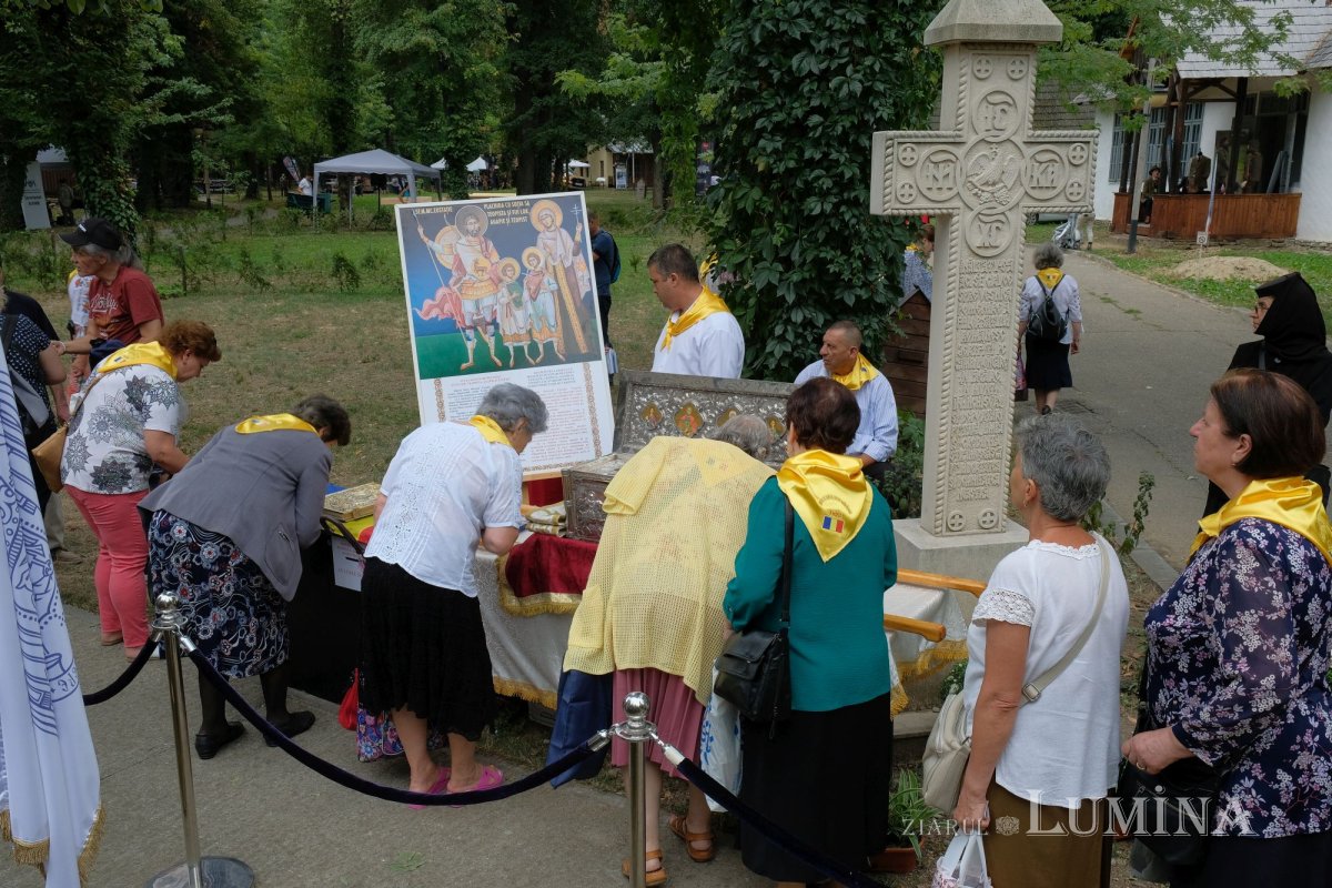 Procesiune cu moaștele Sfântului Eustație la Muzeul Național al Satului 226702