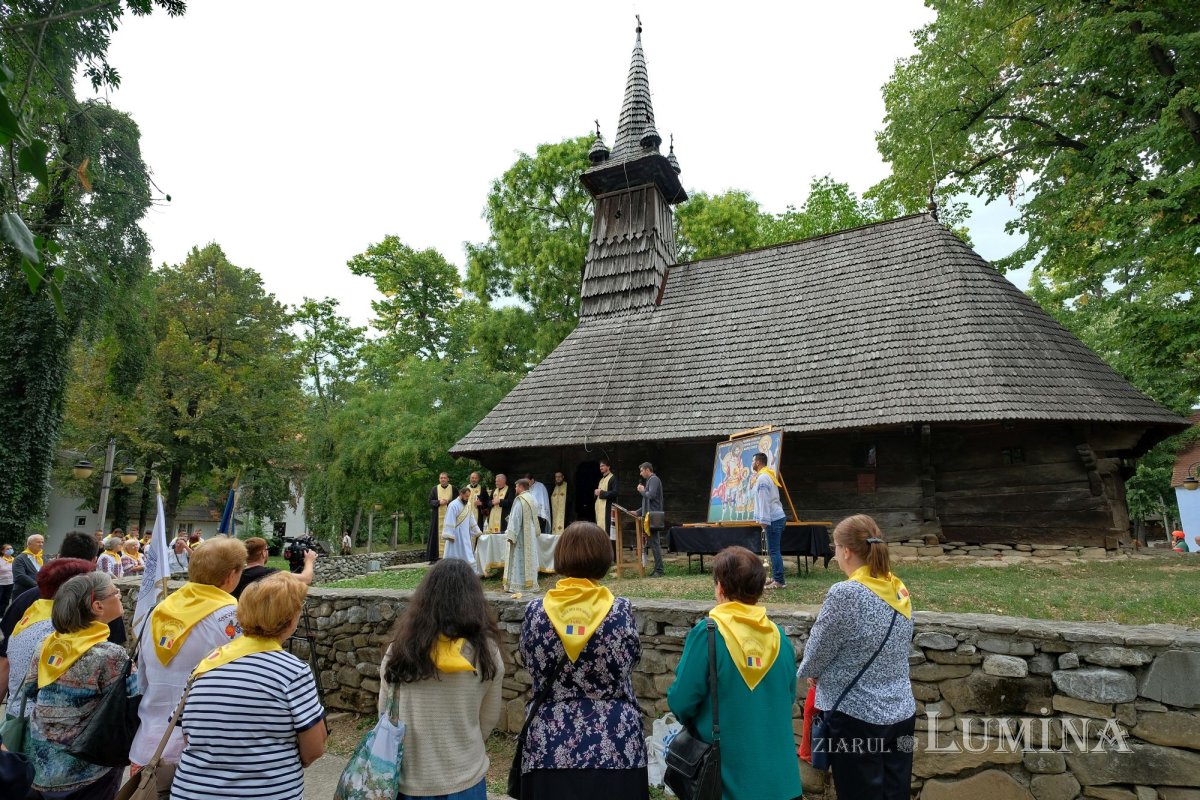 Procesiune cu moaștele Sfântului Eustație la Muzeul Național al Satului 226708