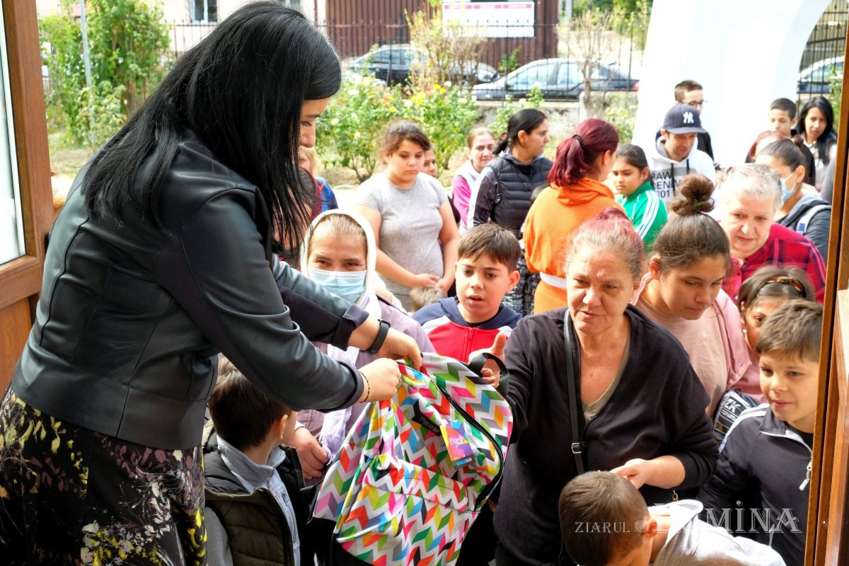 Ajutor pentru elevi de la Protoieria Sector 3 Capitală 227121