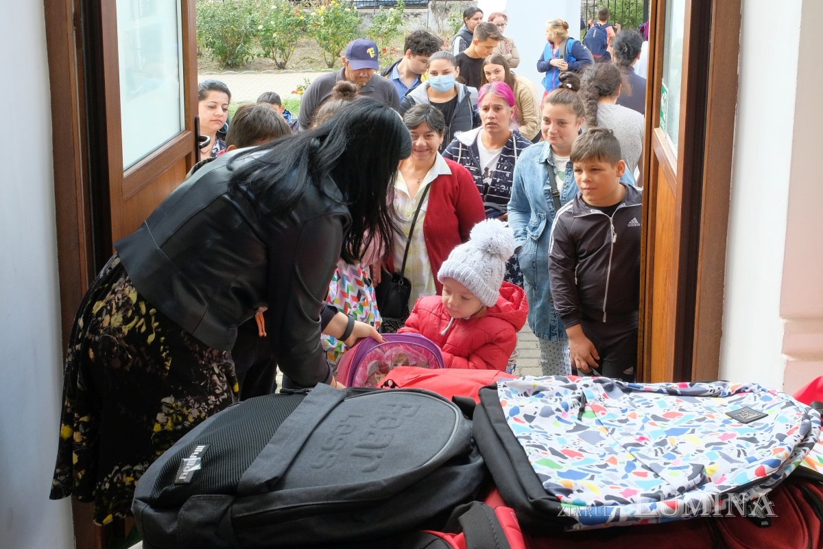 Ajutor pentru elevi de la Protoieria Sector 3 Capitală 227143