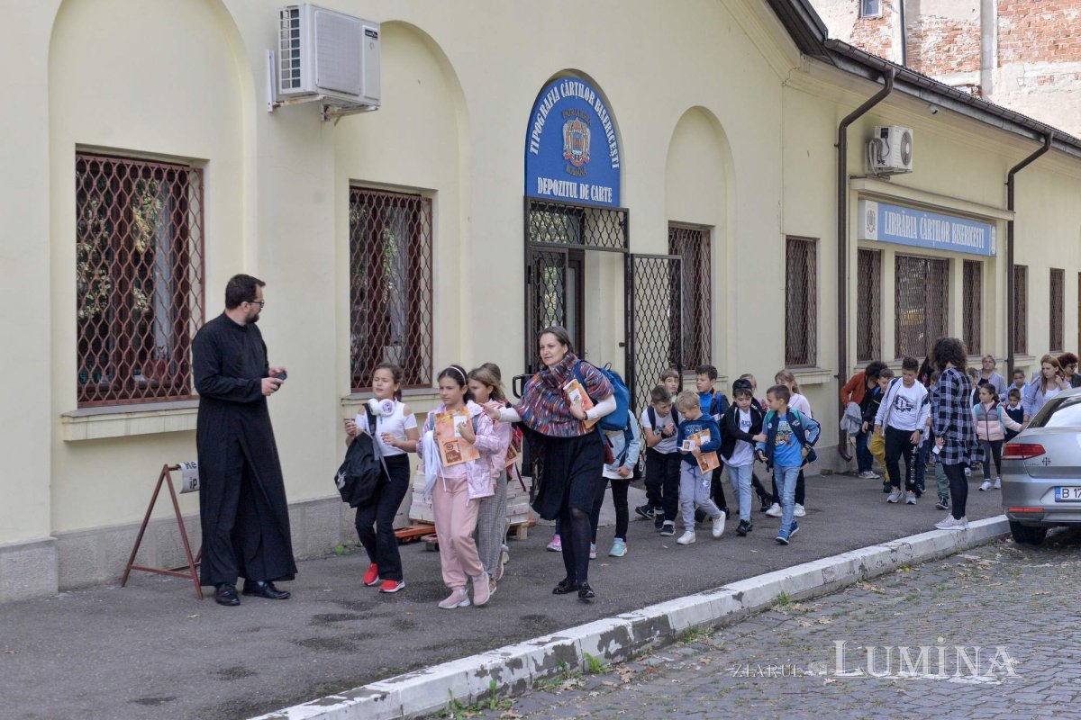 Vizită tematică despre „drumul cărții” pe Colina Patriarhiei 227259