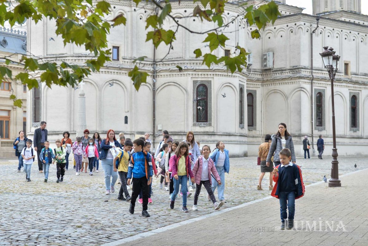 Vizită tematică despre „drumul cărții” pe Colina Patriarhiei 227269