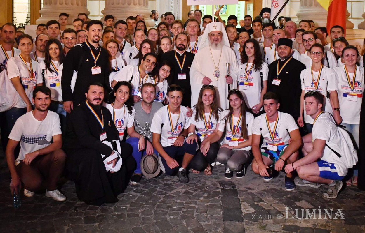 Rugăciunea luminează mintea, încălzeşte inima şi sporește activitatea 227429