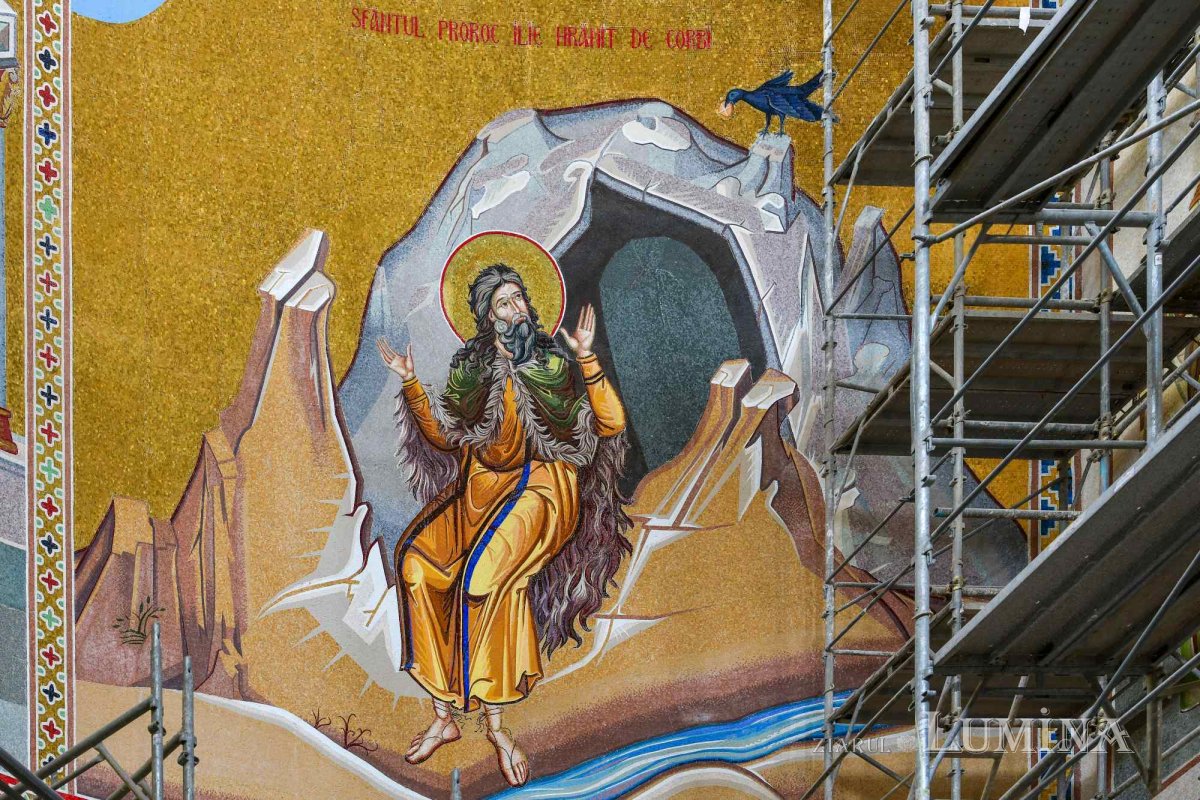 Catedrala Mântuirii Neamului la început de toamnă  227704